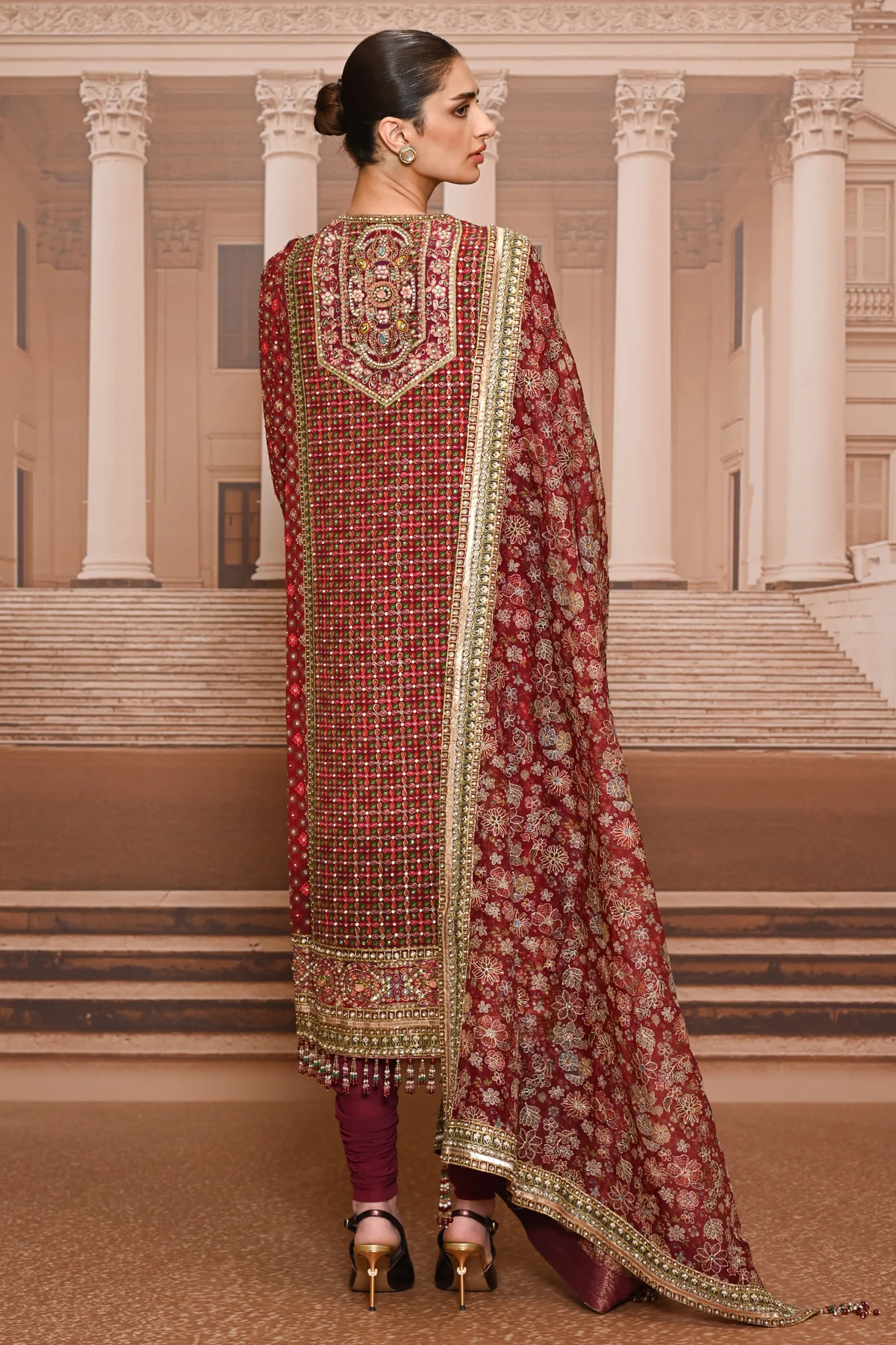 Ever Bloom Byzantium Hand Painted Kashida Kurta Set - Image 4