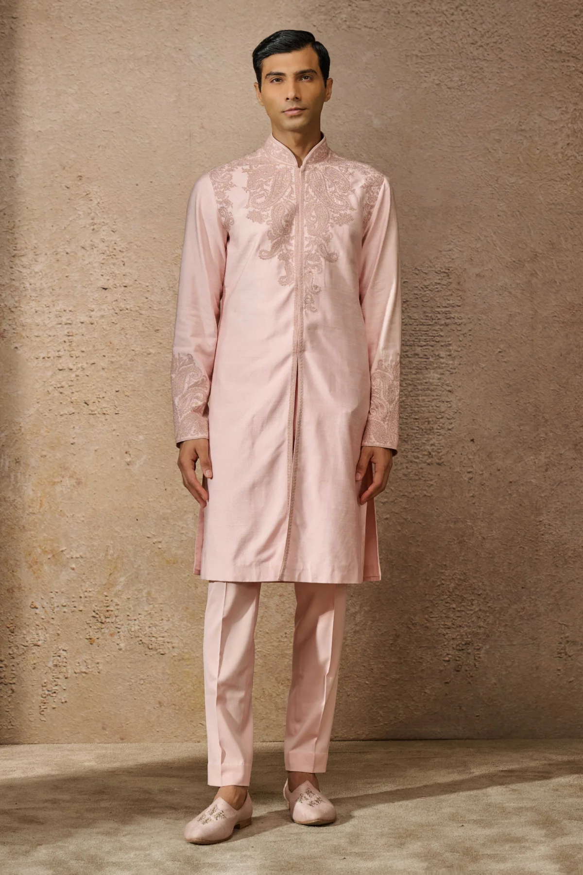 Otherworldly Classic Embroidered Kurta Set - Image 3