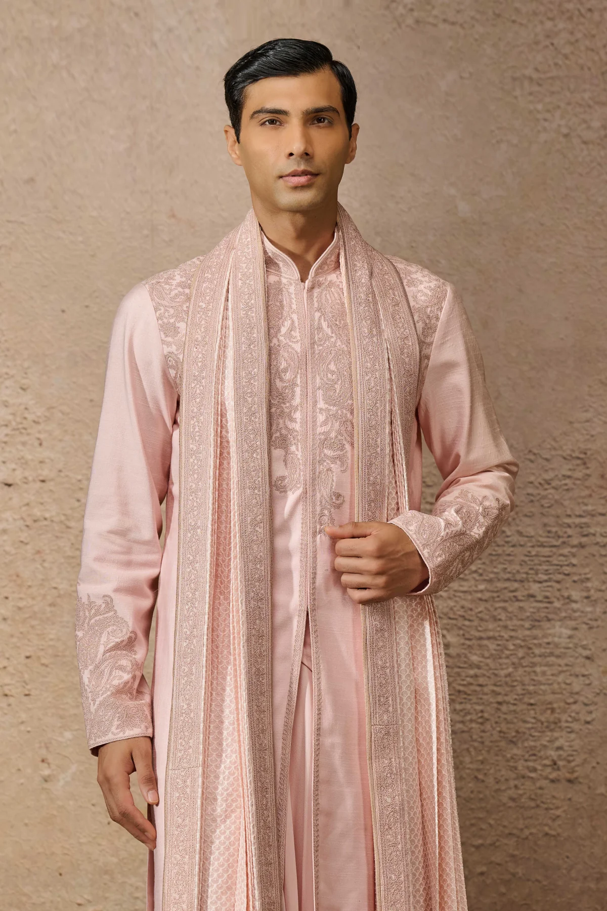 Otherworldly Classic Embroidered Kurta Set - Image 3