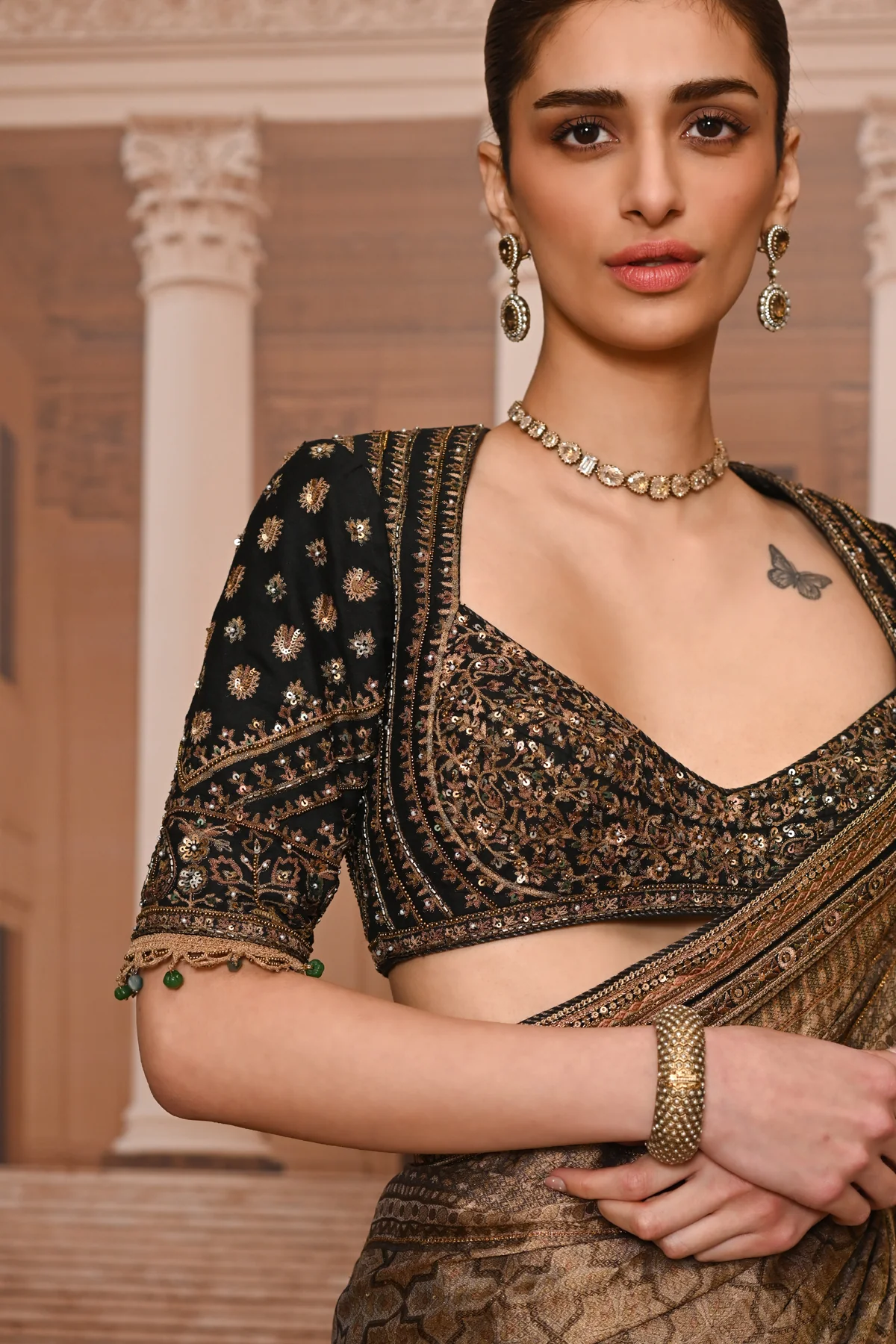 Ever Bloom Classic Saree With Embroidered Blouse - Image 3