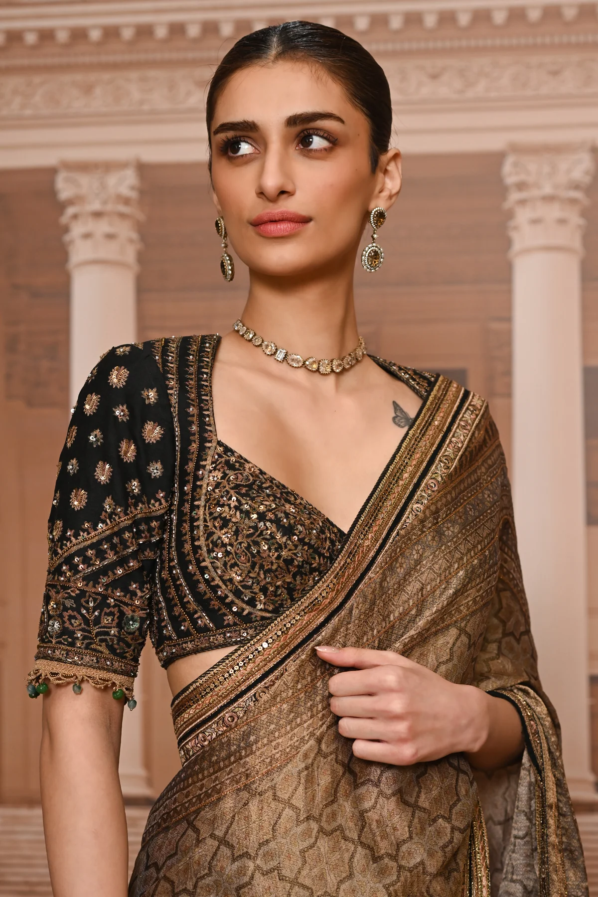 Ever Bloom Classic Saree With Embroidered Blouse - Image 4