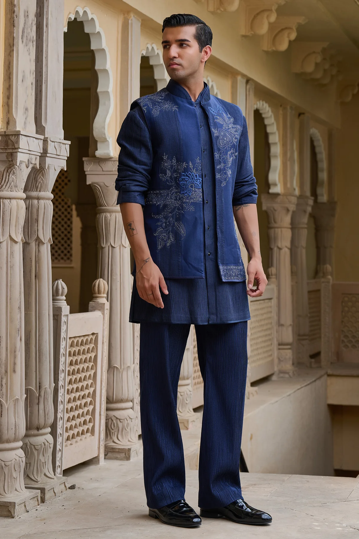 Golden Light Dual-Panelled Embroidered Waistcoat Set - Image 2