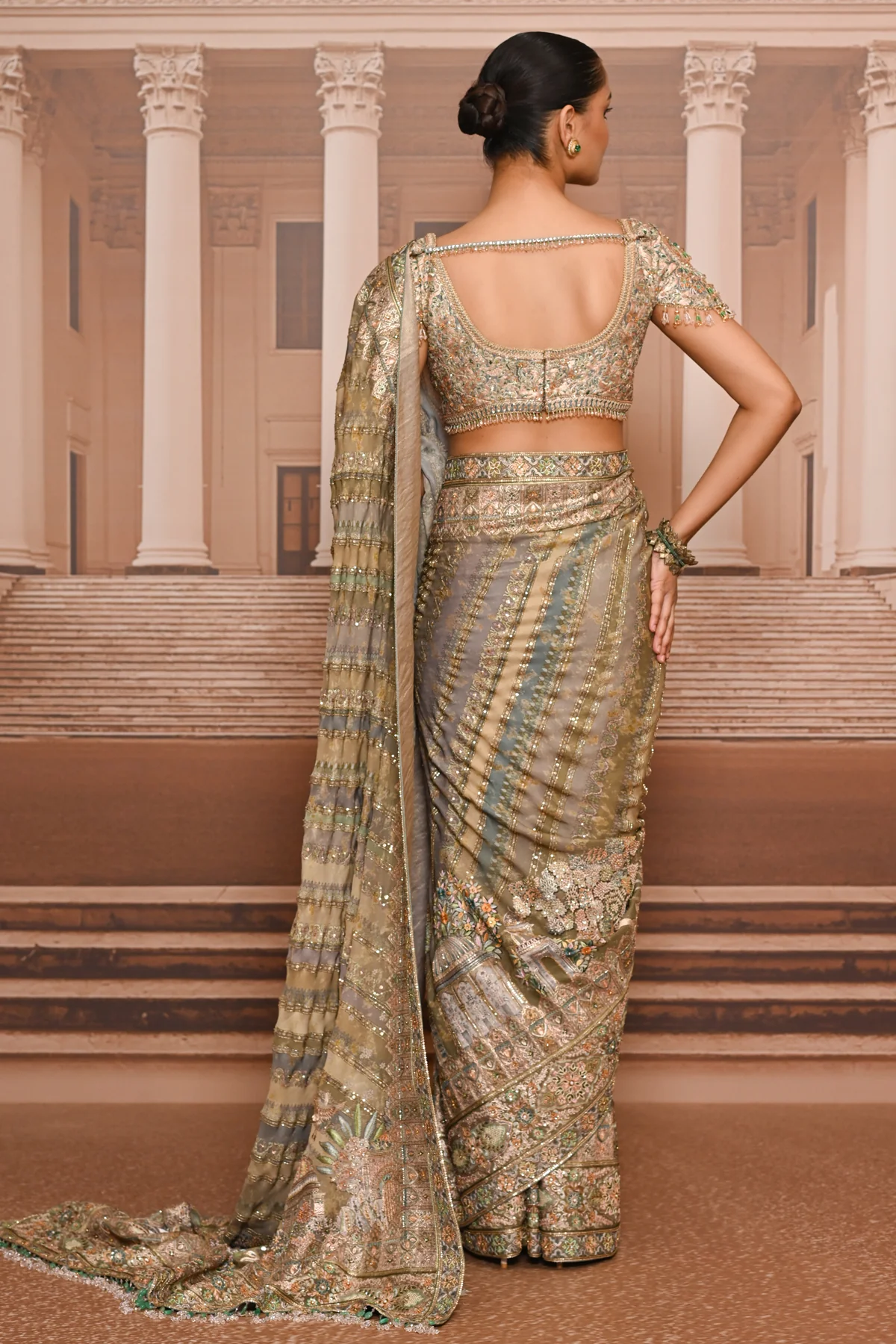 Ever Bloom Embellished Pichwai Saree - Image 5
