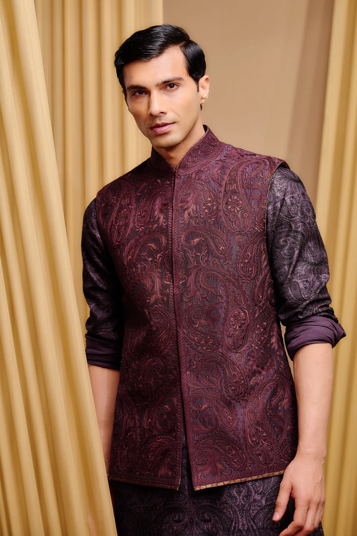 Otherworldly Embroidered Waistcoat Set - Image 4