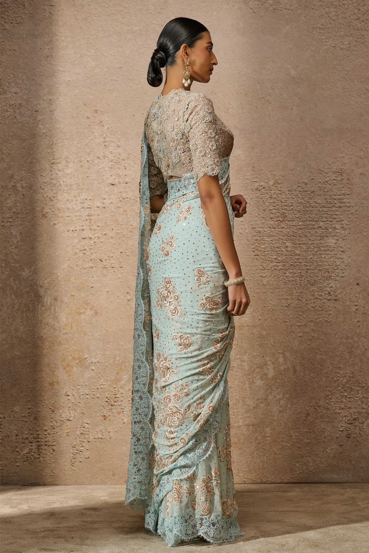 Otherworldly Floral Embroidered Saree - Image 4