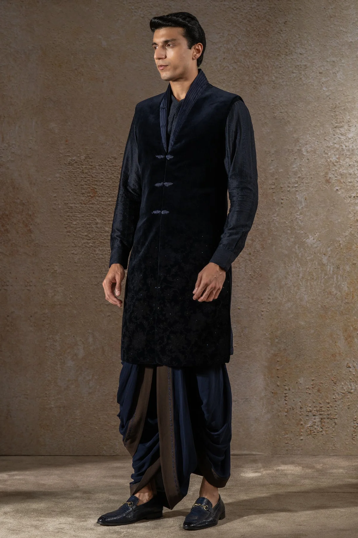 Golden Light Floral Etched Sleeveless Sherwani Set