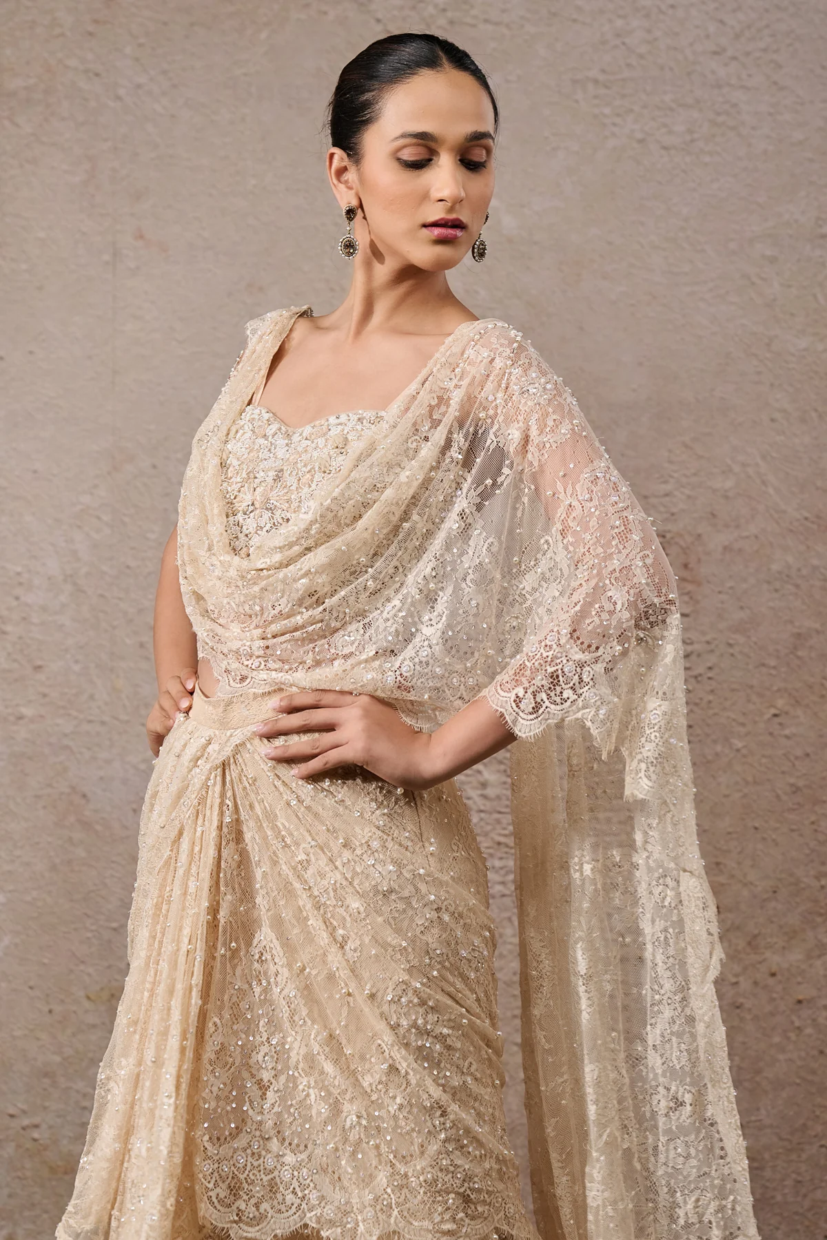 Languid Summer Lace Concept Saree - Image 3