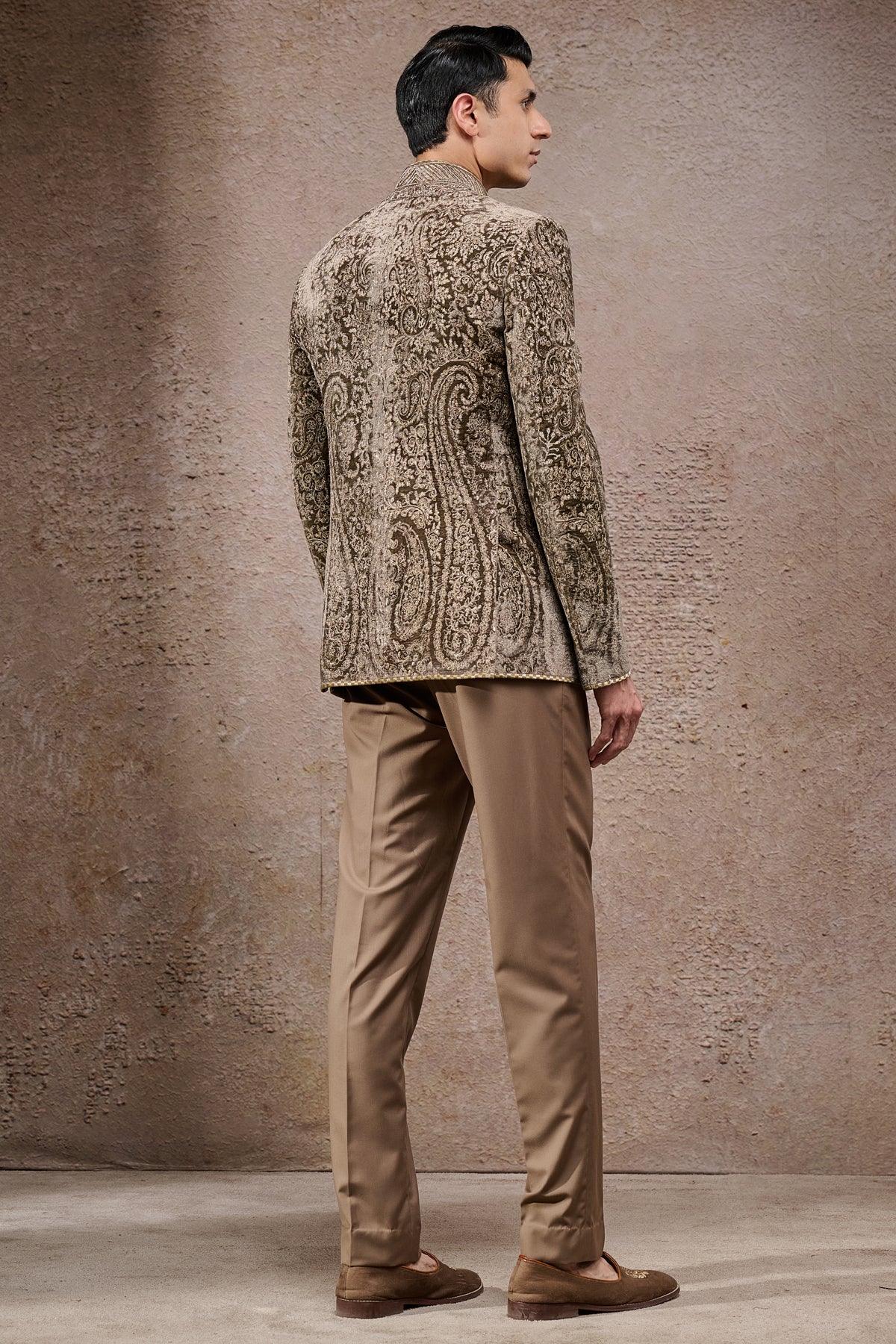 Golden Light Paisley Embroidered Velvet Bandhgala Set - Image 3
