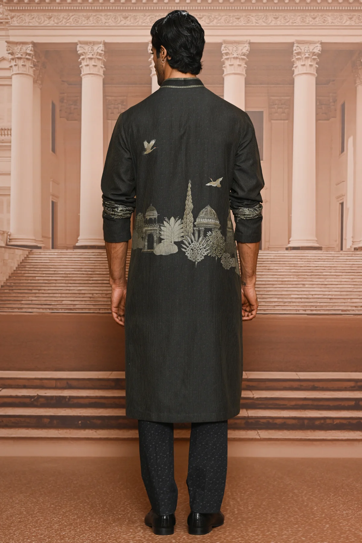 Ever Bloom Pichwai Kurta Set - Image 4