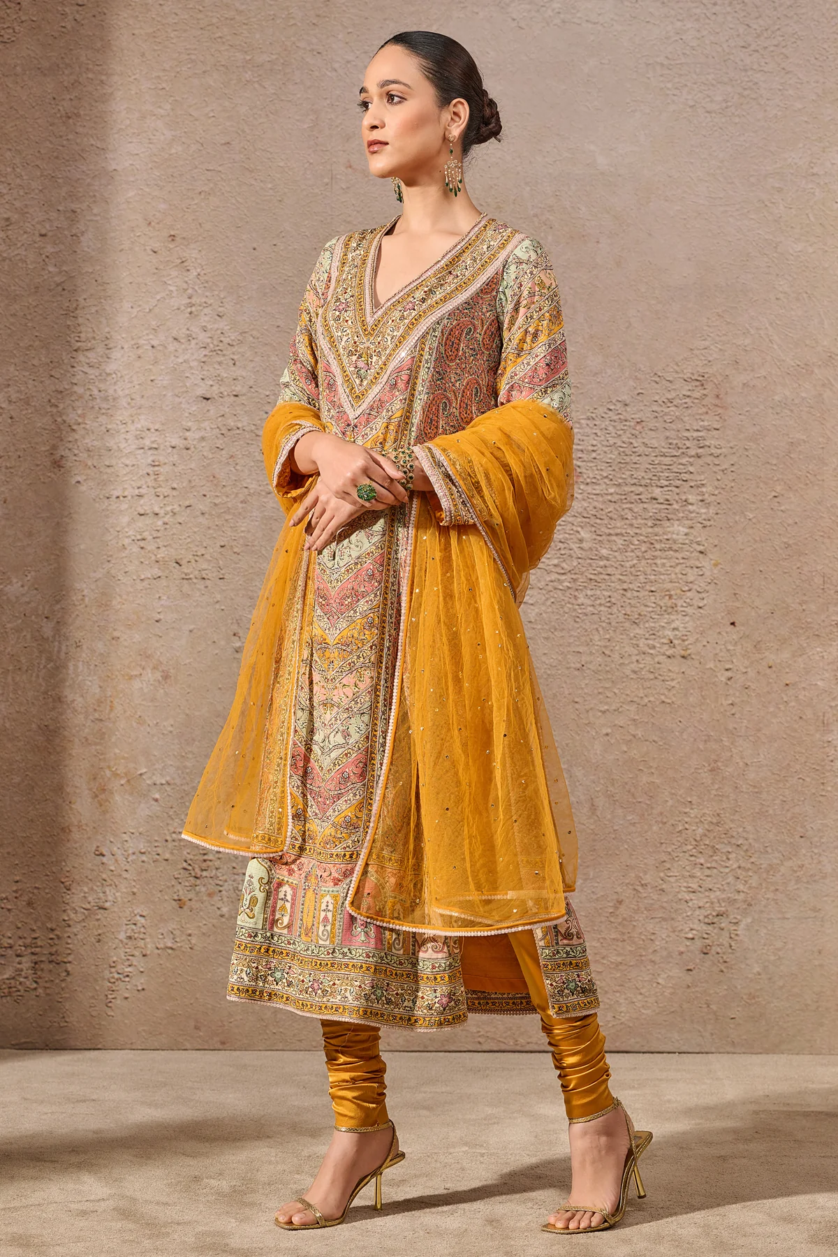 Languid Summer Printed Gota Suit Set - Image 4