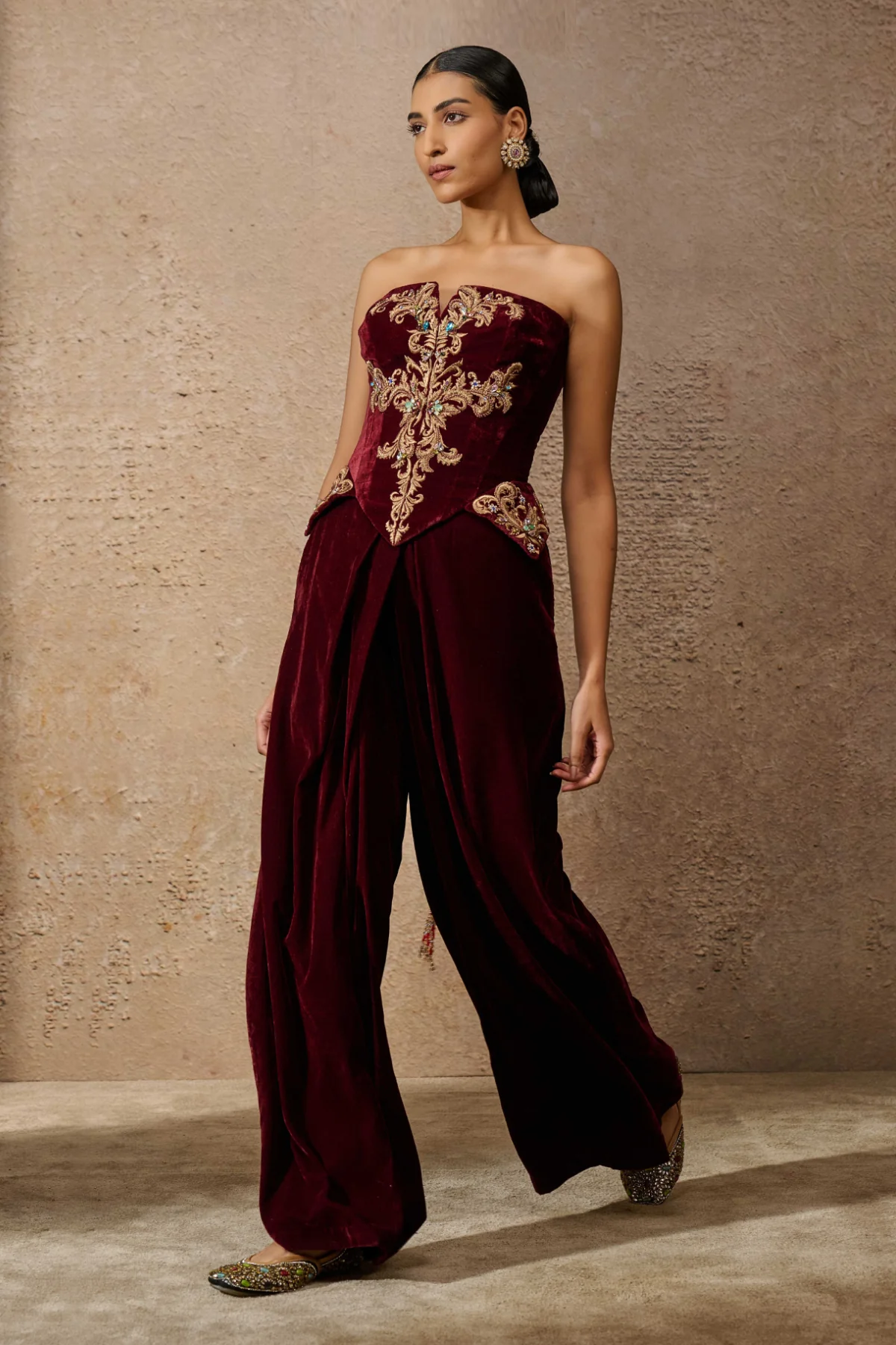 Otherworldly Signature Embroidered Co Ord Set - Image 2