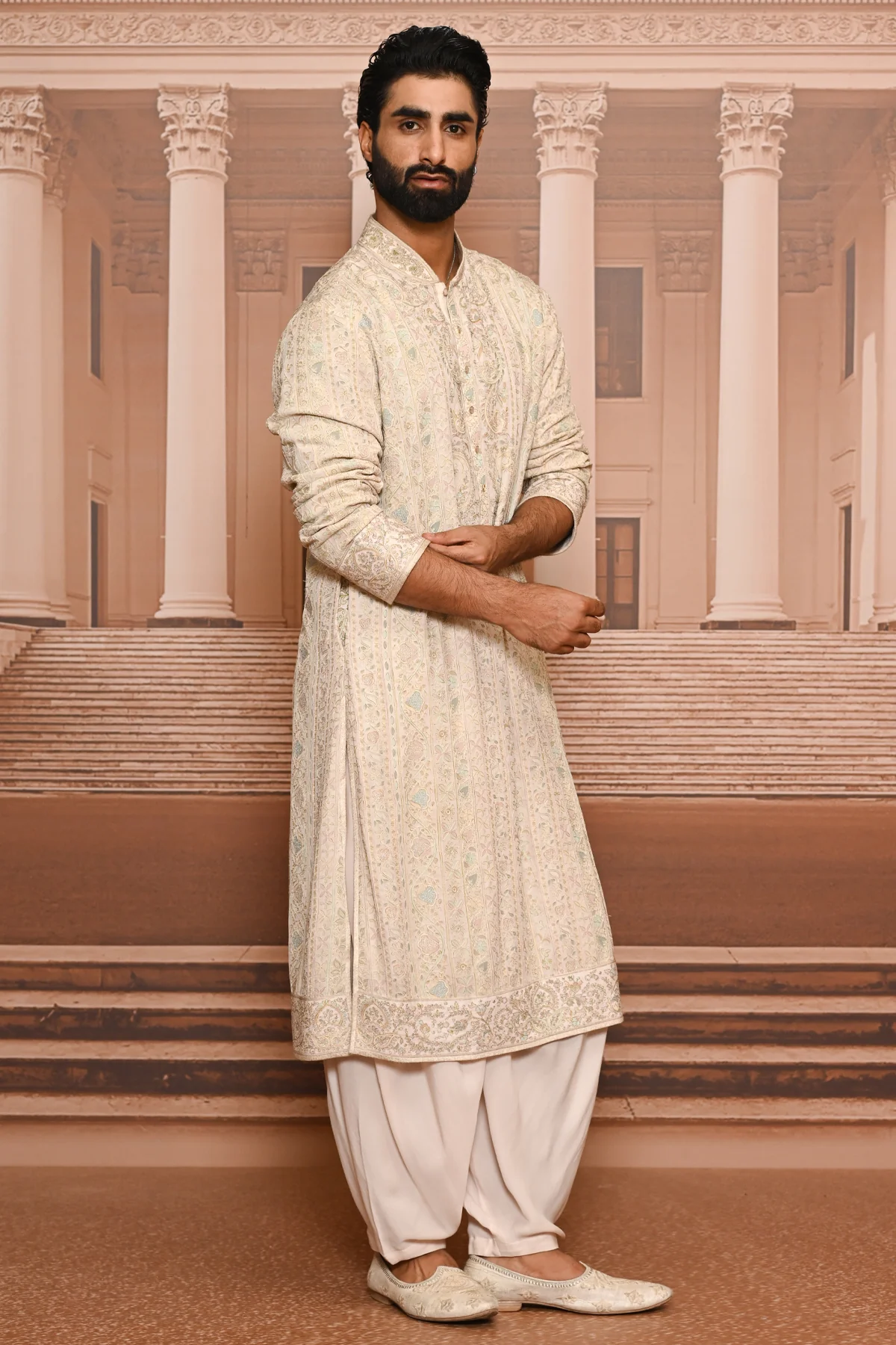 Ever Bloom Zari Kurta Set - Image 2